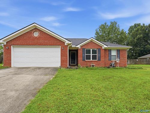 140 Poplar Green Ln, Harvest, AL, 35749-8899 | Card Image