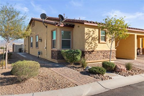 2722 Chinaberry Hill St, Laughlin, NV, 89029-1023 | Card Image