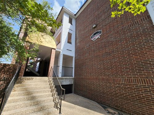 apt-303-501 W 26th St, Austin, TX, 78705-4581 | Card Image