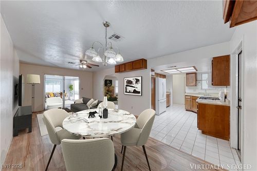 729 Scottsdale St, Henderson, NV, 89002-8429 | Card Image