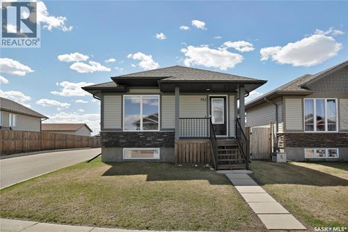 952 Glenview Cove, Martensville, SK, S0K0A2 | Card Image