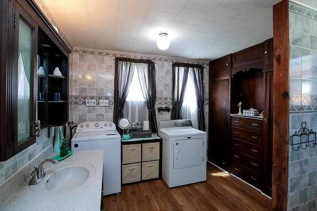 bathroom | Image 9