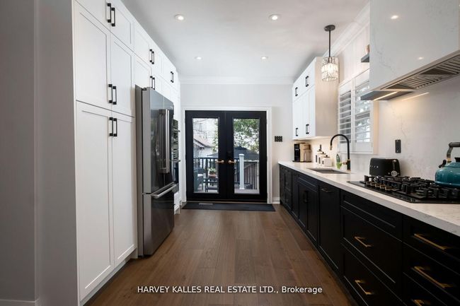 65 Tiverton Ave, House other with 3 bedrooms, 2 bathrooms and 2 parking in Toronto ON | Image 12