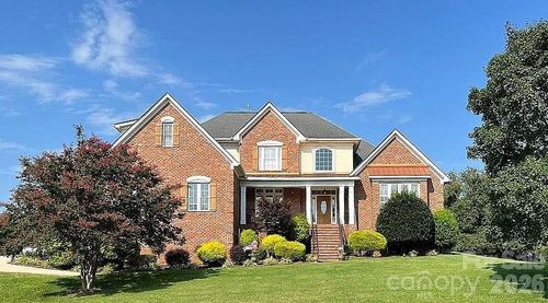 140 Hunters Hill Dr, Statesville, NC, 28677-9773 | Card Image