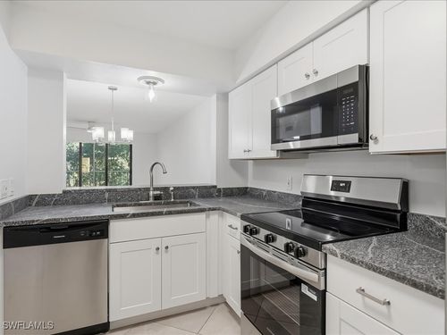 apt-204-1001 Foxfire Ln, NAPLES, FL, 34104-4957 | Card Image