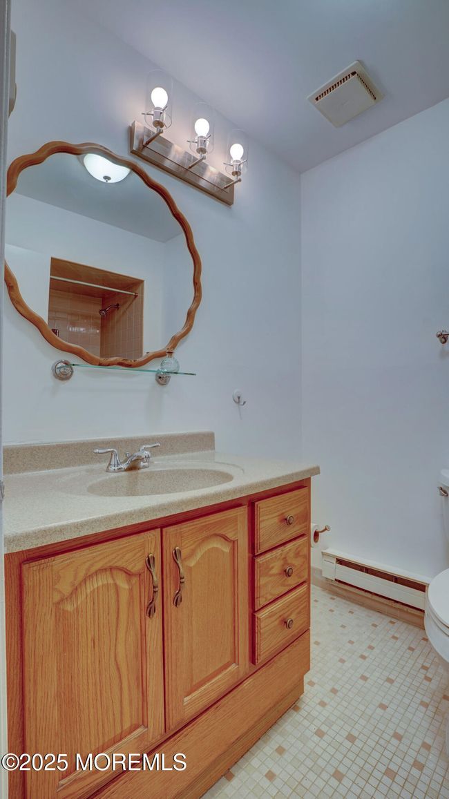 Full bath with tub/shower | Image 21
