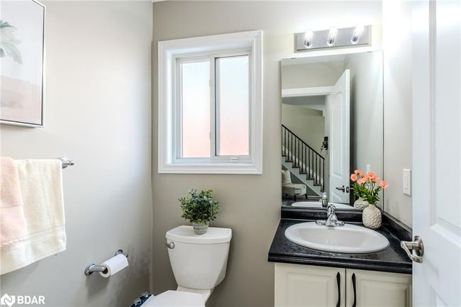 7787 Hanniwell St, House other with 3 bedrooms, 3 bathrooms and 8 parking in Niagara Falls ON | Image 7