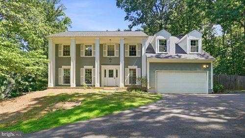 7407 Cedar Run Dr, Warrenton, VA, 20187-2215 | Card Image