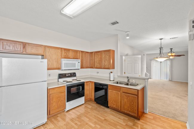 4628 Gerber Ct, Townhouse with 2 bedrooms, 3 bathrooms and null parking in Jacksonville FL | Image 16