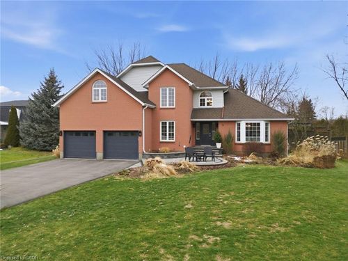 9 Cornelia Crt, Millgrove, ON, L8B0Z9 | Card Image