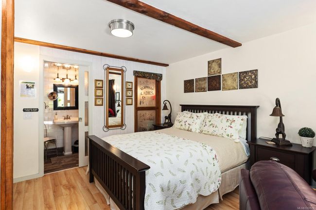 2470 North End Rd, House other with 3 bedrooms, 5 bathrooms and 8 parking in Salt Spring BC | Image 25