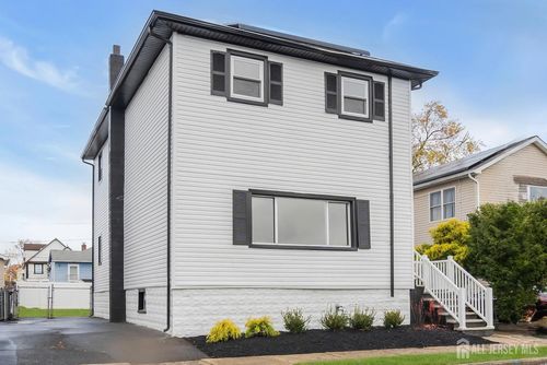 74 Fiat Ave, Iselin, NJ, 08830-1439 | Card Image