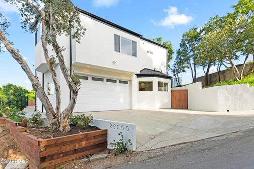 26200 Lockwood Rd, MALIBU, CA, 90265 | Card Image