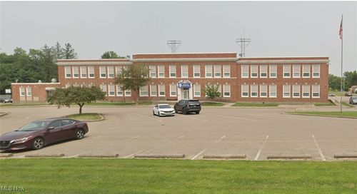 76 W Athens Rd, Roseville, OH, 43777-1044 | Card Image