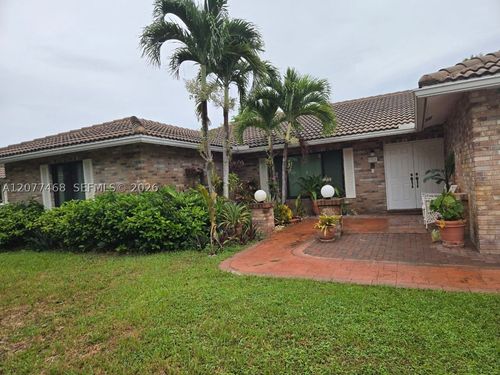 913 Nw 110th Ln, Coral Springs, FL, 33071-6439 | Card Image