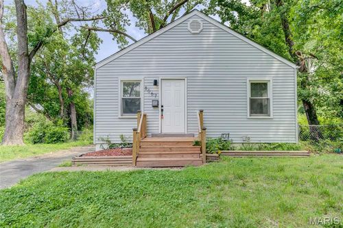 8067 Aline Ave, Berkeley, MO, 63134-1801 | Card Image