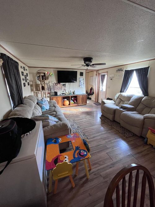 11800 Market St, Adelphi, OH, 43101-2522 | Card Image