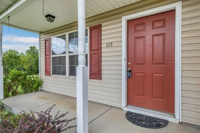 115 Kestrel Cir, House other with 3 bedrooms, 2 bathrooms and 2 parking in La Vergne TN | Image 3