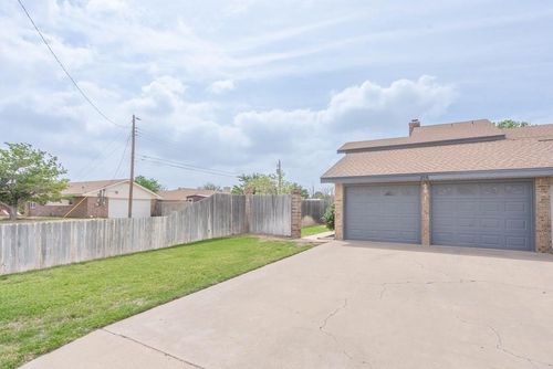 216 E 91st St, Odessa, TX, 79765-1412 | Card Image