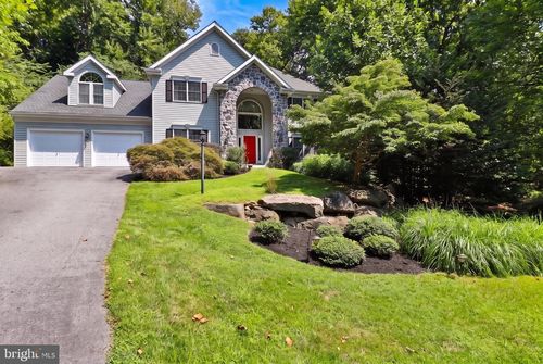 229 Poplar Ln, ELIZABETHTOWN, PA, 17022-9475 | Card Image