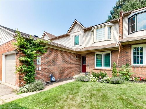 22 Hedge Lawn Dr, Grimsby, ON, L3M5G9 | Card Image