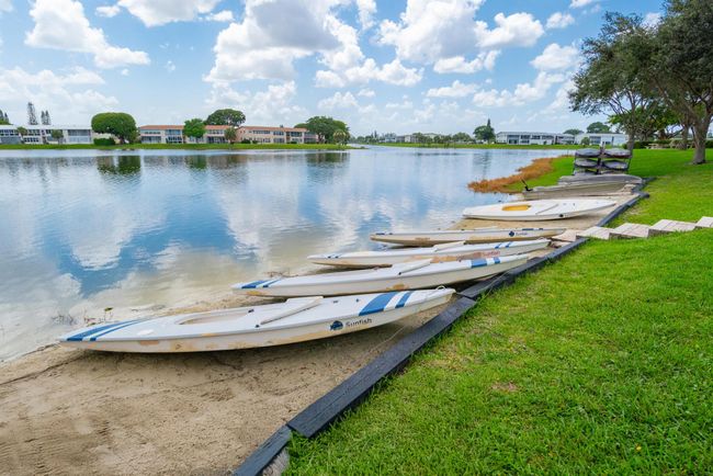 322 - 322 Windsor N, Condo with 1 bedrooms, 2 bathrooms and null parking in West Palm Beach FL | Image 21