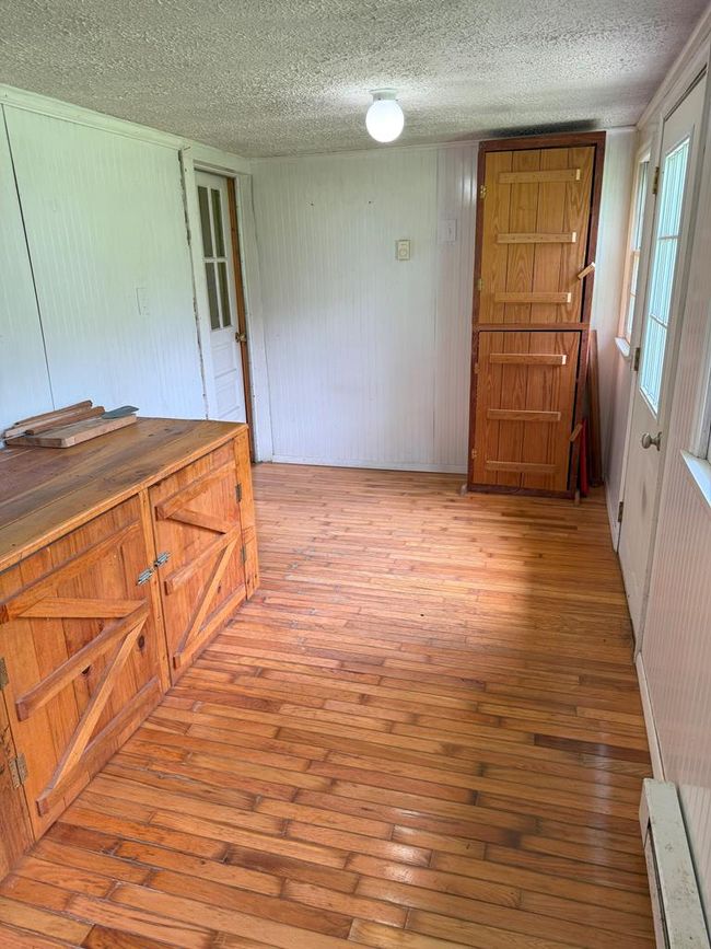 5043 Stones Chapel Rd, House other with 3 bedrooms, 3 bathrooms and 4 parking in Elk Creek VA | Image 8