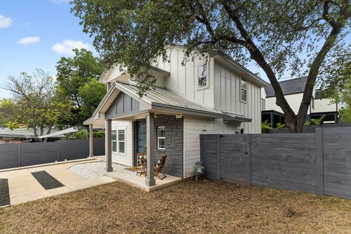 2-806 Philco Dr, Austin, TX, 78745-1923 | Card Image