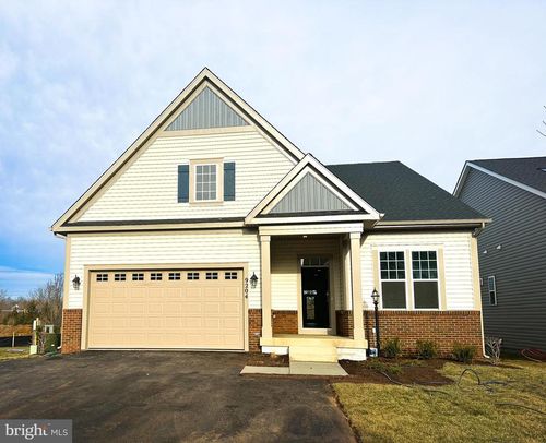 9204 Crestview Ridge Dr, BRISTOW, VA, 20136-2748 | Card Image