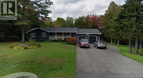 19 Cliff St, Quispamsis, NB, E2G1Y4 | Card Image