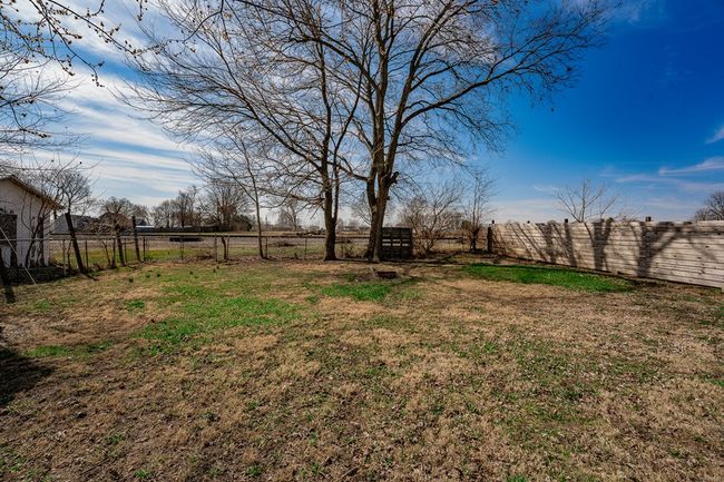 351 Barnes Ave, Home with 3 bedrooms, 2 bathrooms and null parking in Circleville OH | Image 14