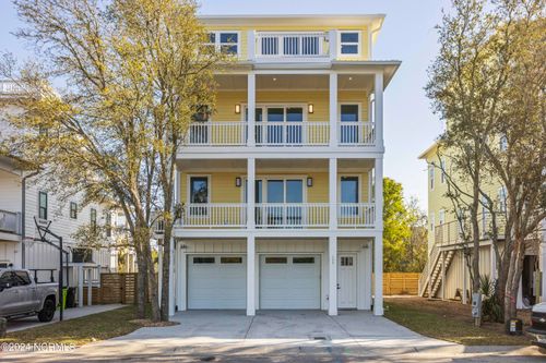 209 Annie Dr, Carolina Beach, NC, 28428-4052 | Card Image