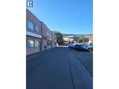 911 Laval Cres, Kamloops, BC, V2C5P4 | Card Image