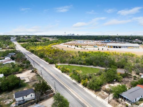 1667 Rigsby Ave, San Antonio, TX, 78210-3214 | Card Image