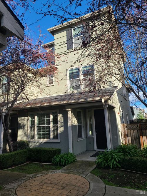 715 Ponder Ct, Napa, CA, 94559-2086 | Card Image