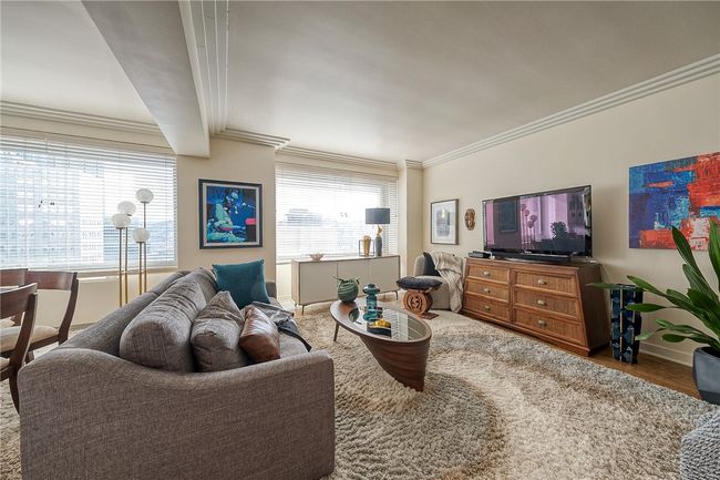 APT-26N - 320 Fort Duquesne Blvd, Condo with 1 bedrooms, 1 bathrooms and null parking in Pittsburgh PA | Image 10