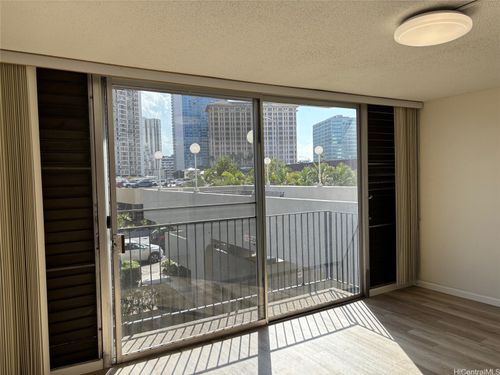 apt-209-1650 Kanunu St, Honolulu, HI, 96814-2752 | Card Image