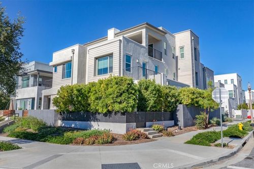 209 Paramount, Irvine, CA, 92618-1053 | Card Image