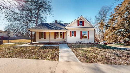 2110 Ashland Ave, Saint Joseph, MO, 64506-2139 | Card Image