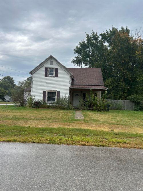 885 N Market St, Andrews, IN, 46702-9776 | Card Image