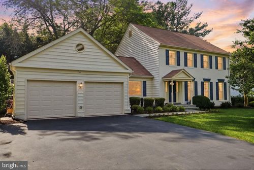 15205 Winstead Ln, SILVER SPRING, MD, 20905-5737 | Card Image