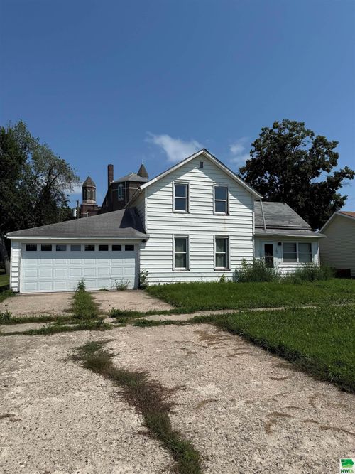 103 N Oak St, Marcus, IA, 51035-7789 | Card Image