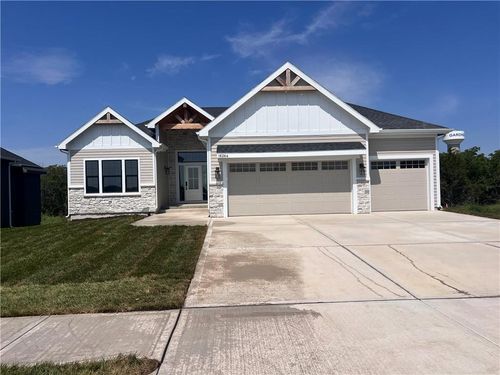 16264 Baxter St, Gardner, KS, 66030-2240 | Card Image