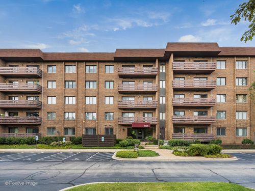 apt-308-2000 Chestnut Ave, Glenview, IL, 60025-1643 | Card Image
