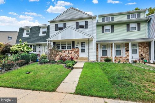 1-2621 Girard Ave, READING, PA, 19609-1813 | Card Image