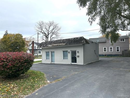 1133 Lapeer Avenue, Port Huron, MI, 48060 | Card Image