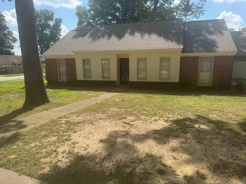 3991 Birch Glen Dr, Memphis, TN, 38115-6637 | Card Image