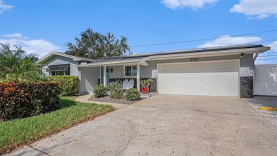 13783 83 Rd Place, House other with 3 bedrooms, 2 bathrooms and null parking in Seminole FL | Image 1