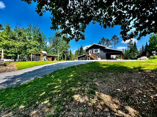 1205A Grant Rd, Renfrew, ON, K7V3Z9 | Card Image