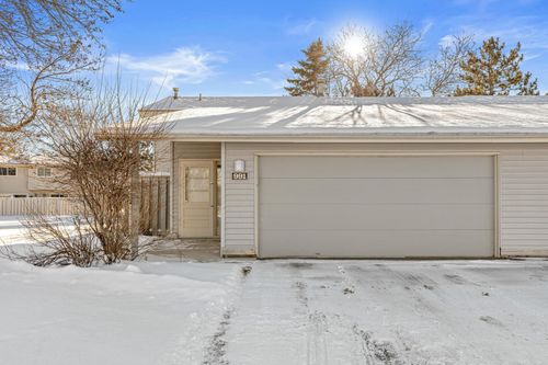 991 Carmel Ct, Shoreview, MN, 55126-5833 | Card Image